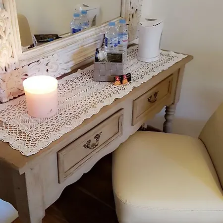 Le Mas De Marie Bed & Breakfast